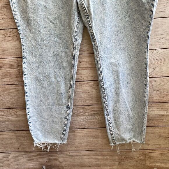 WE THE FREE CURVY JEANS - Picture 3 of 8